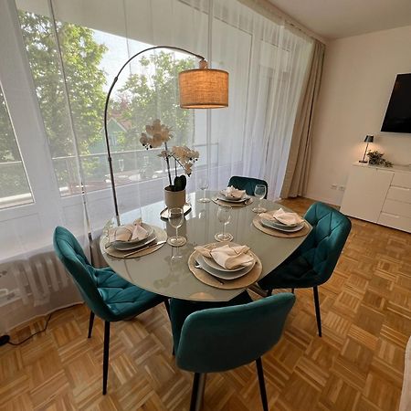 W&D Living - Fewo Kleines Italien Mit Parkplatz Und Balkon Celle Exterior foto